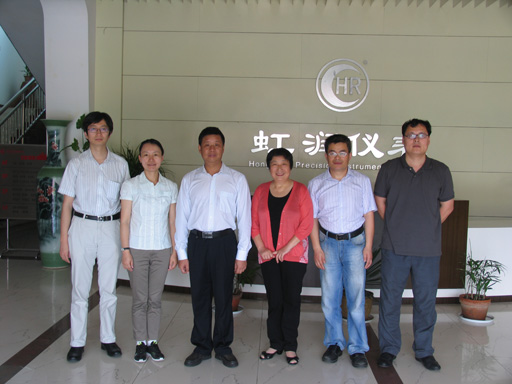 上海理工大學(xué)領(lǐng)導(dǎo)、教授一行考察虹潤(rùn)公司